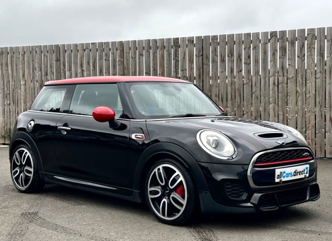 2025 Mini Hatch
