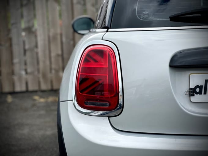 2025 Mini Hatch