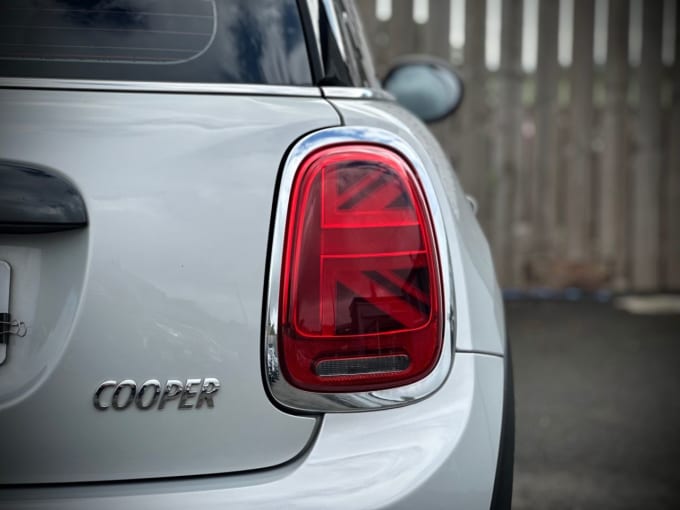 2025 Mini Hatch
