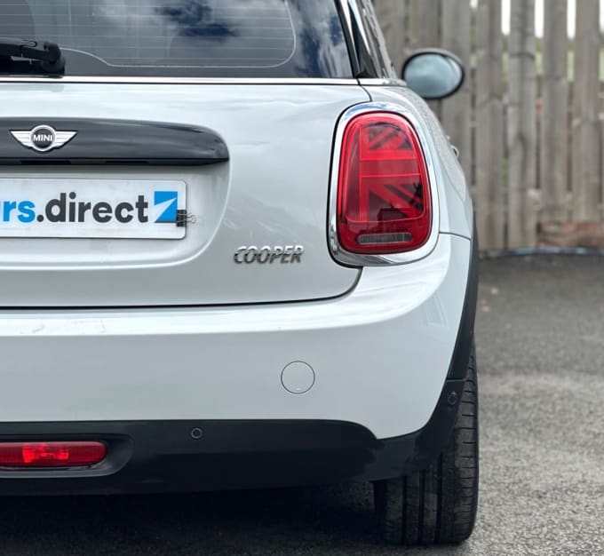 2025 Mini Hatch