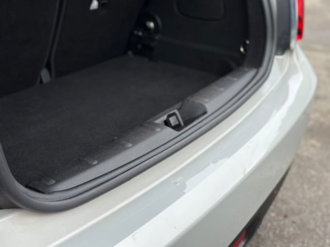 2025 Mini Hatch