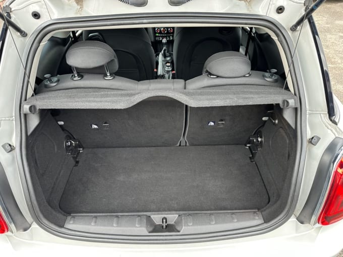 2025 Mini Hatch