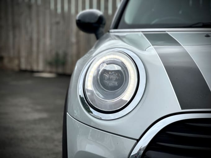 2025 Mini Hatch