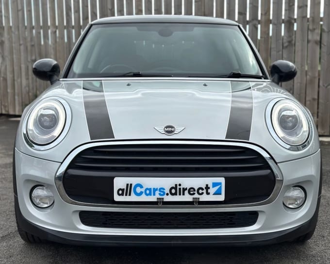 2025 Mini Hatch