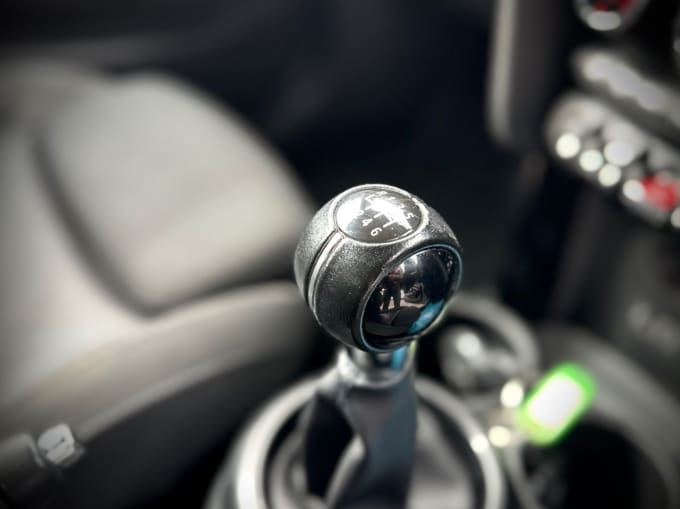 2025 Mini Hatch