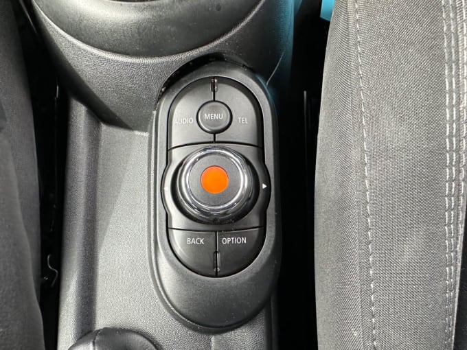 2025 Mini Hatch