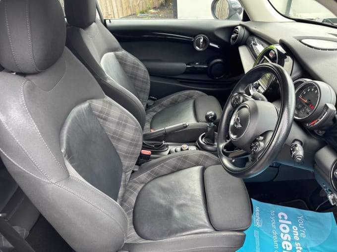 2025 Mini Hatch