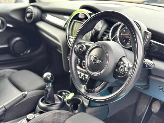 2025 Mini Hatch