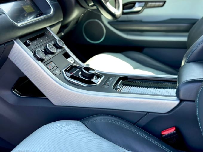 2025 Land Rover Range Rover Evoque