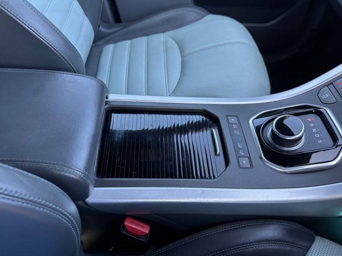 2025 Land Rover Range Rover Evoque