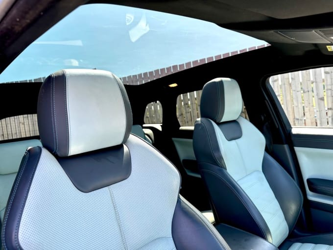 2025 Land Rover Range Rover Evoque