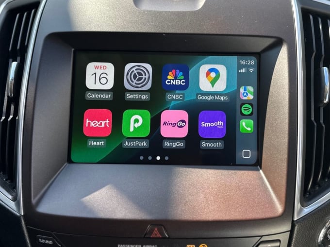 2025 Ford S-max