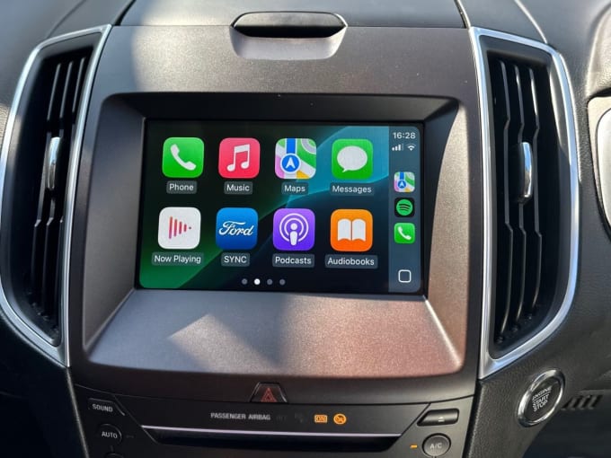 2025 Ford S-max