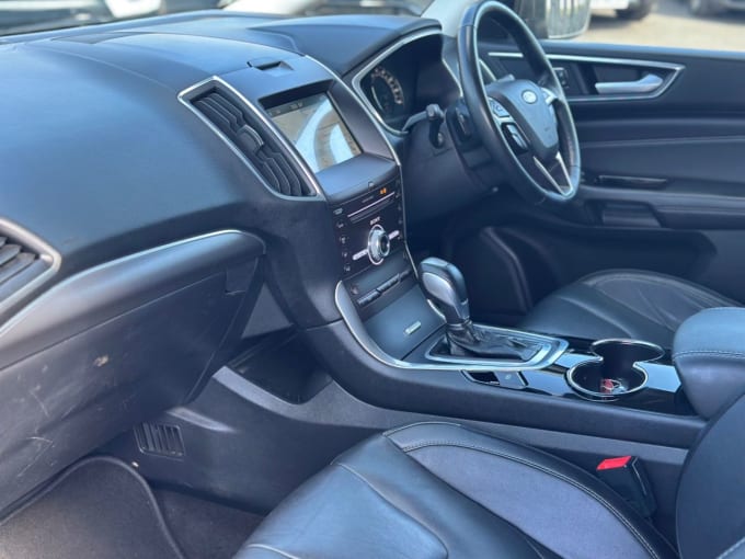 2025 Ford S-max