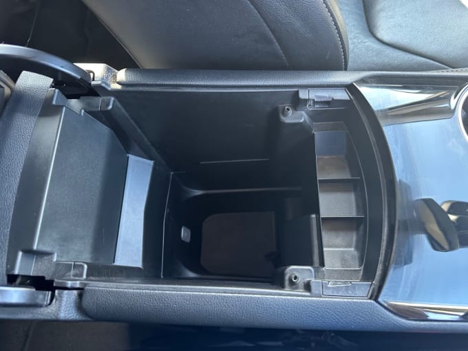 2025 Ford S-max