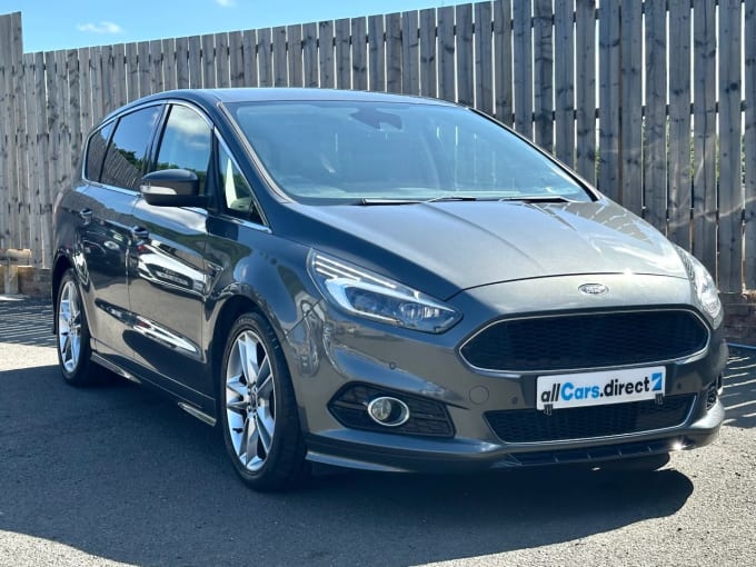 2025 Ford S-max