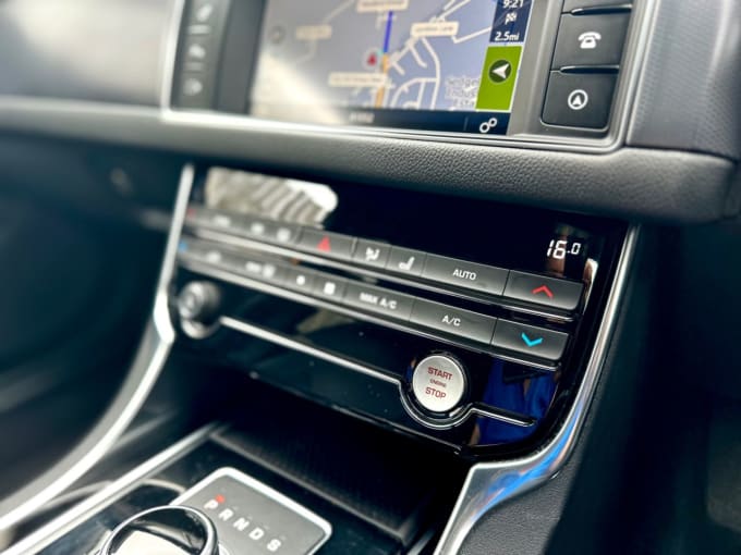 2025 Jaguar Xf