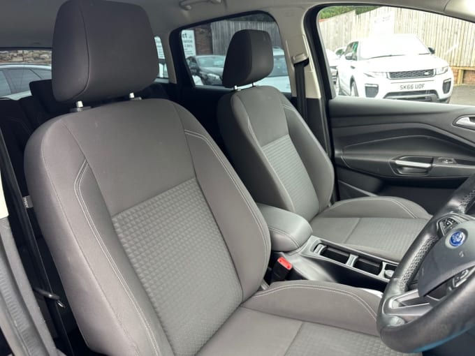 2025 Ford C-max
