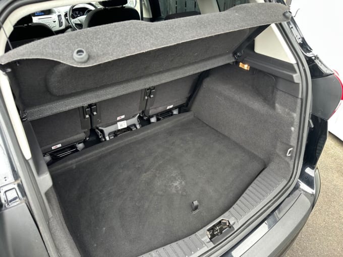 2025 Ford C-max