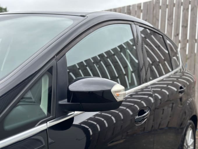 2025 Ford C-max