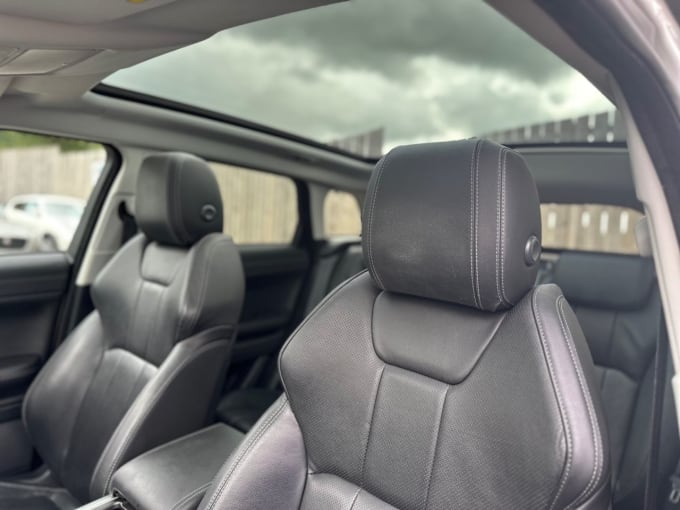 2025 Land Rover Range Rover Evoque