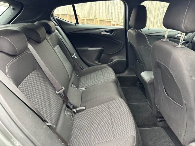 2025 Vauxhall Astra
