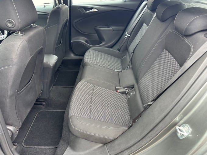 2025 Vauxhall Astra