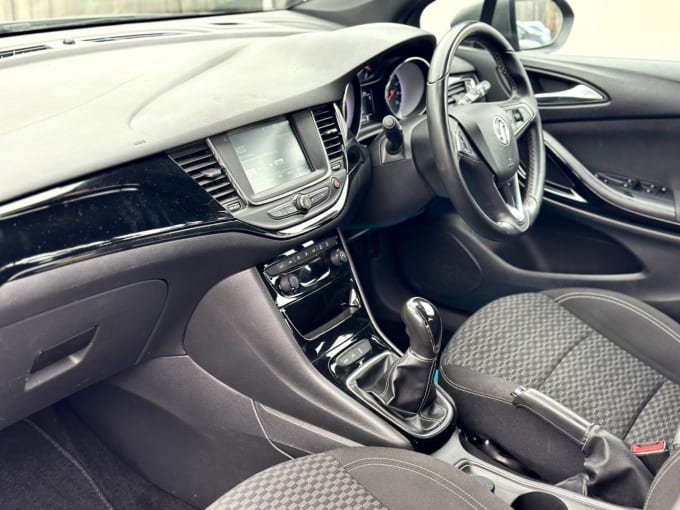 2025 Vauxhall Astra