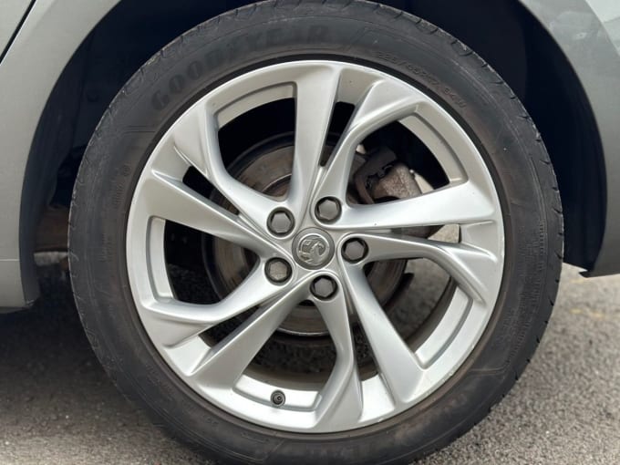 2025 Vauxhall Astra