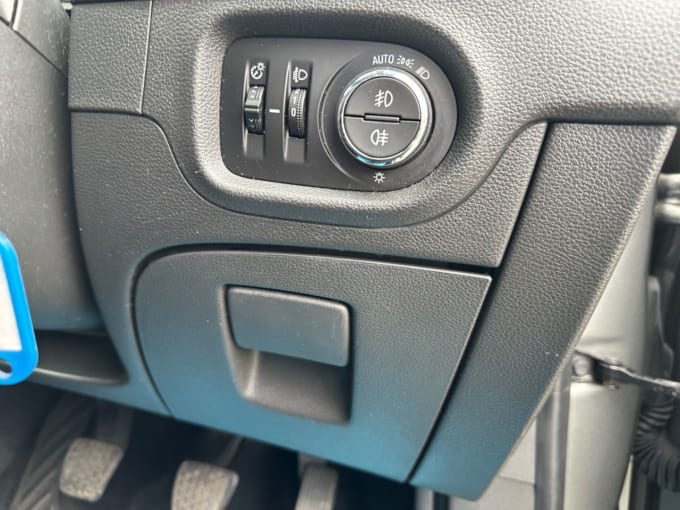 2025 Vauxhall Astra
