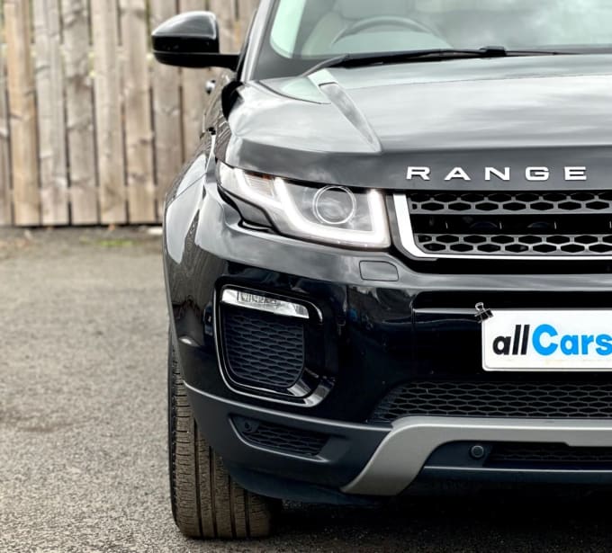 2025 Land Rover Range Rover Evoque