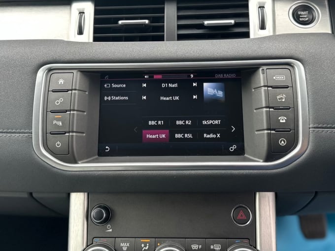 2025 Land Rover Range Rover Evoque