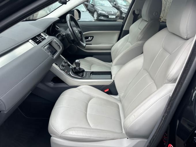 2025 Land Rover Range Rover Evoque