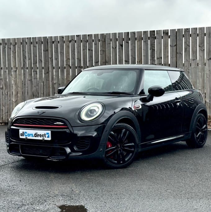 2025 Mini Hatch