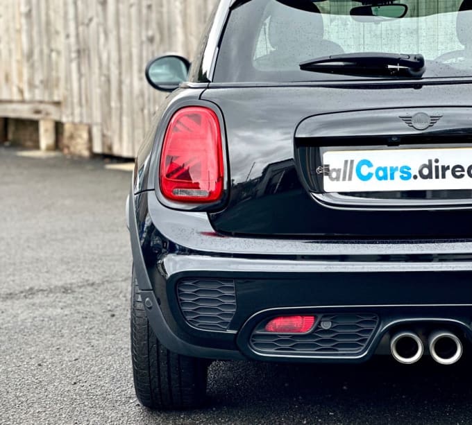 2025 Mini Hatch