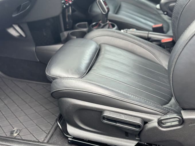 2025 Mini Hatch