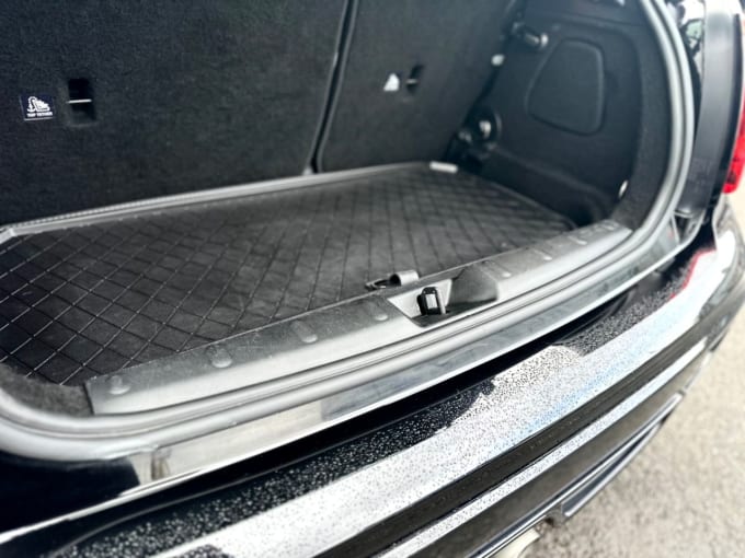 2025 Mini Hatch