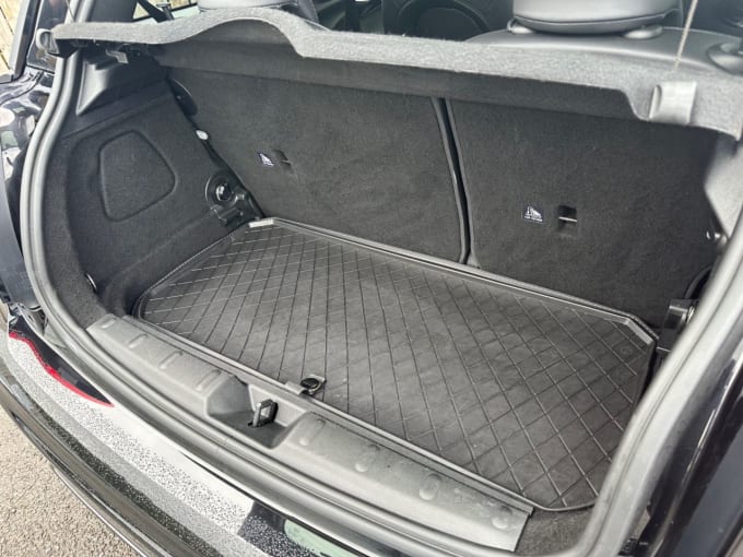 2025 Mini Hatch