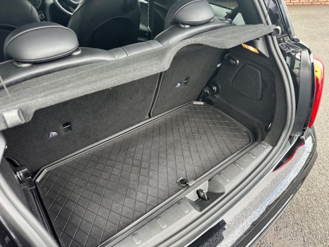 2025 Mini Hatch
