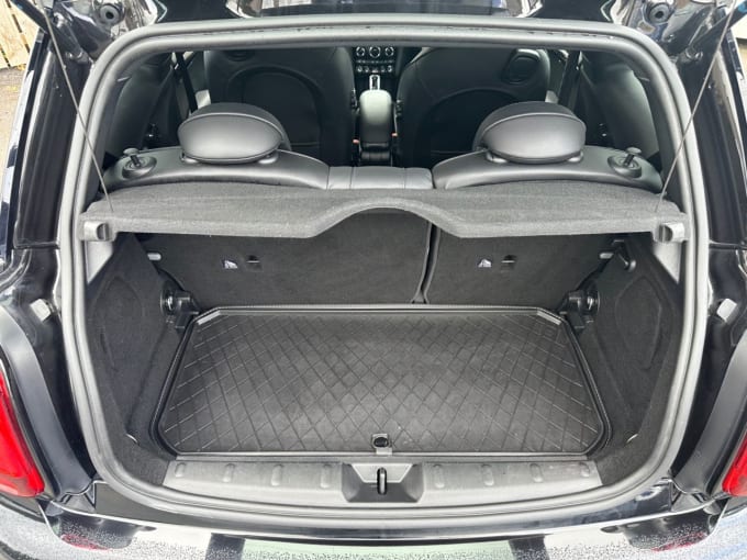 2025 Mini Hatch