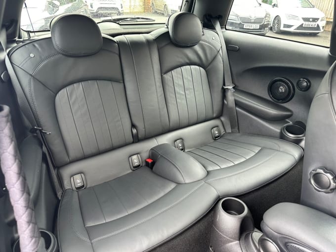 2025 Mini Hatch