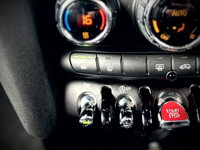 2025 Mini Hatch