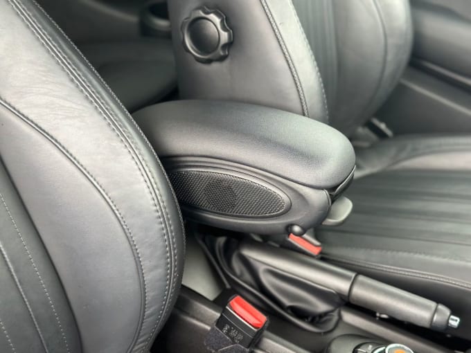 2025 Mini Hatch
