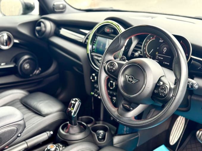 2025 Mini Hatch