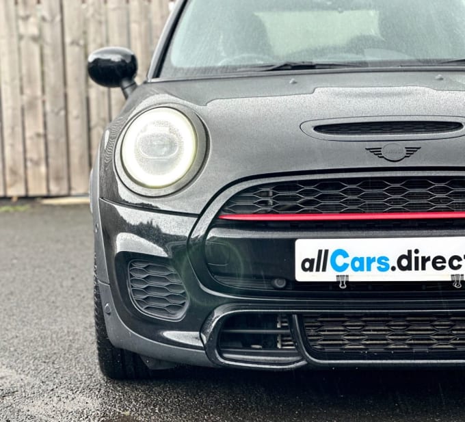 2025 Mini Hatch
