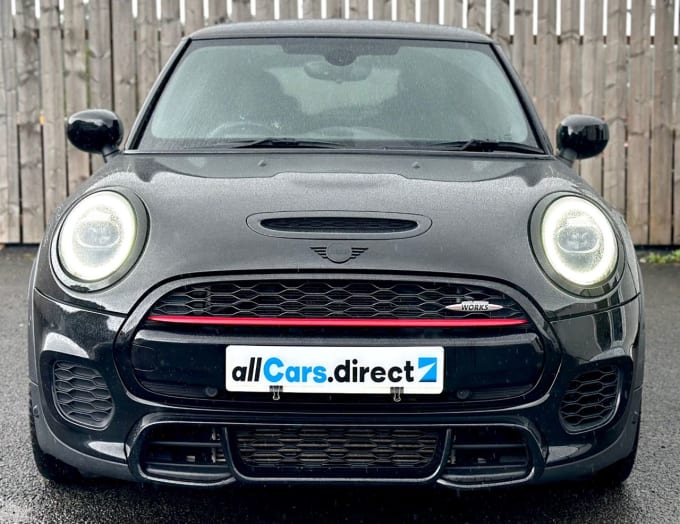 2025 Mini Hatch