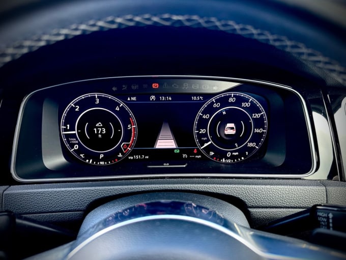 2025 Volkswagen Golf