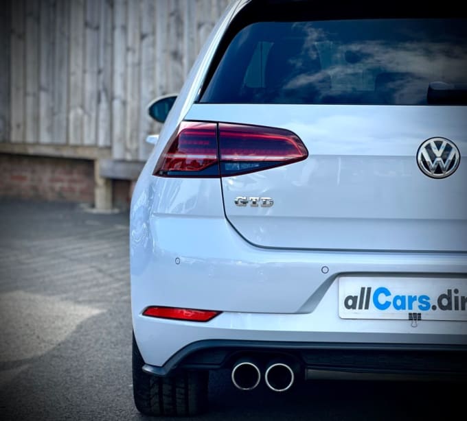 2025 Volkswagen Golf