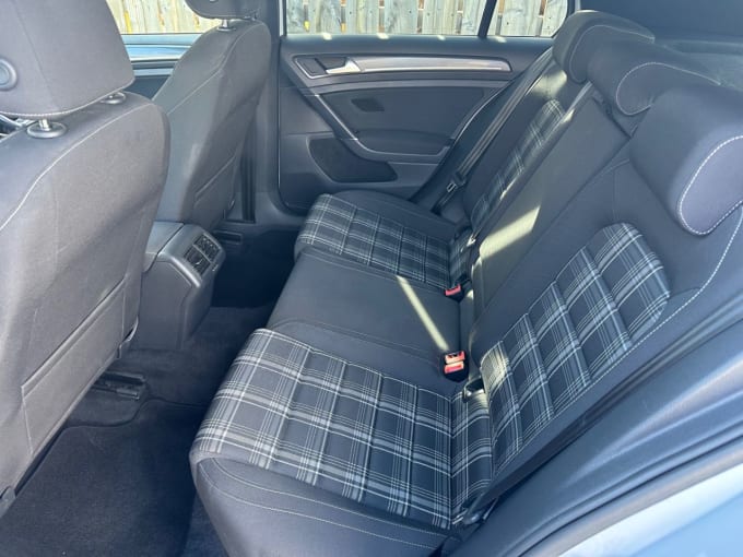 2025 Volkswagen Golf
