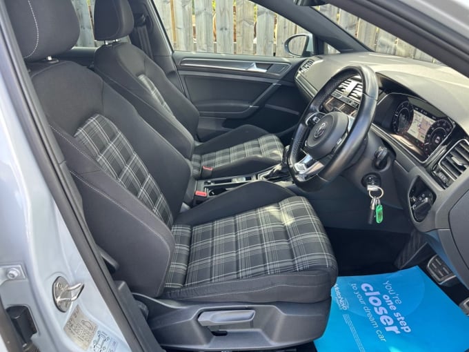 2025 Volkswagen Golf